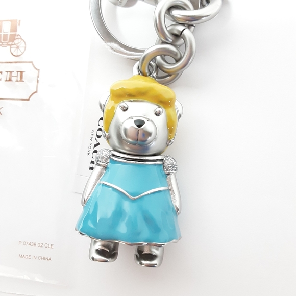 Disney X Coach Cinderella Bear Bag Charm - Picture 5 of 7